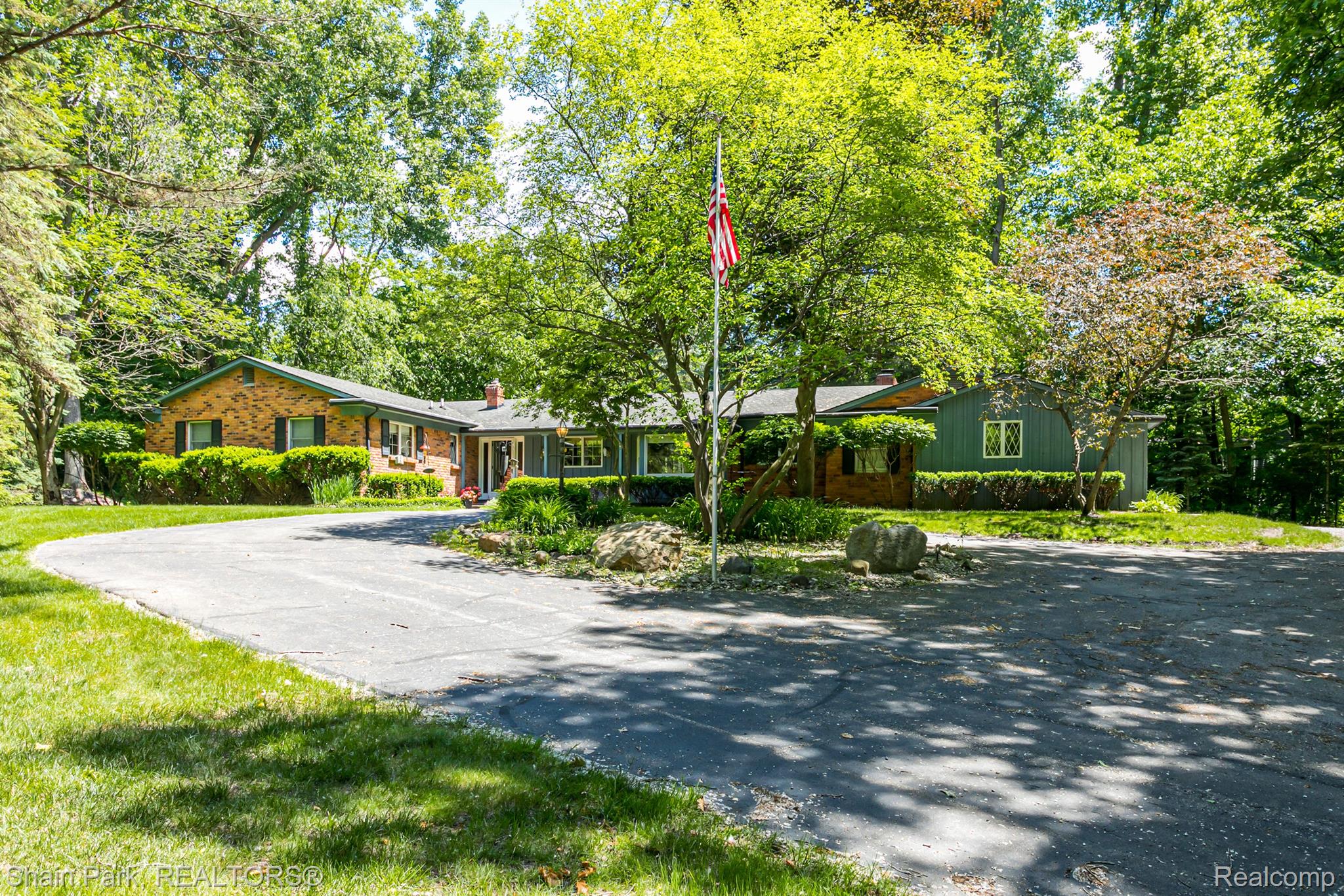 4878 Napier Road Canton, MI 48187 - Photo 2 of 45