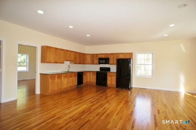 490 Danbury Road, Unit 1 Wilton, CT 06897 - Photo 2 of 8 Gallery Image 2