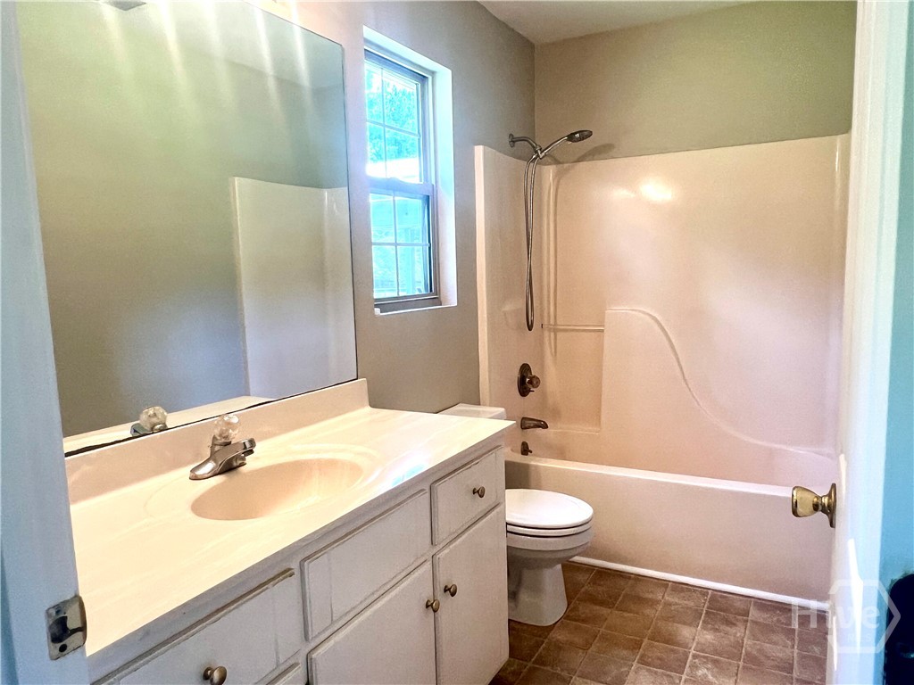 303 Harve Mathis Road Athens, GA 30601 - Photo 15 of 19 Primary Bedroom ensuite bath