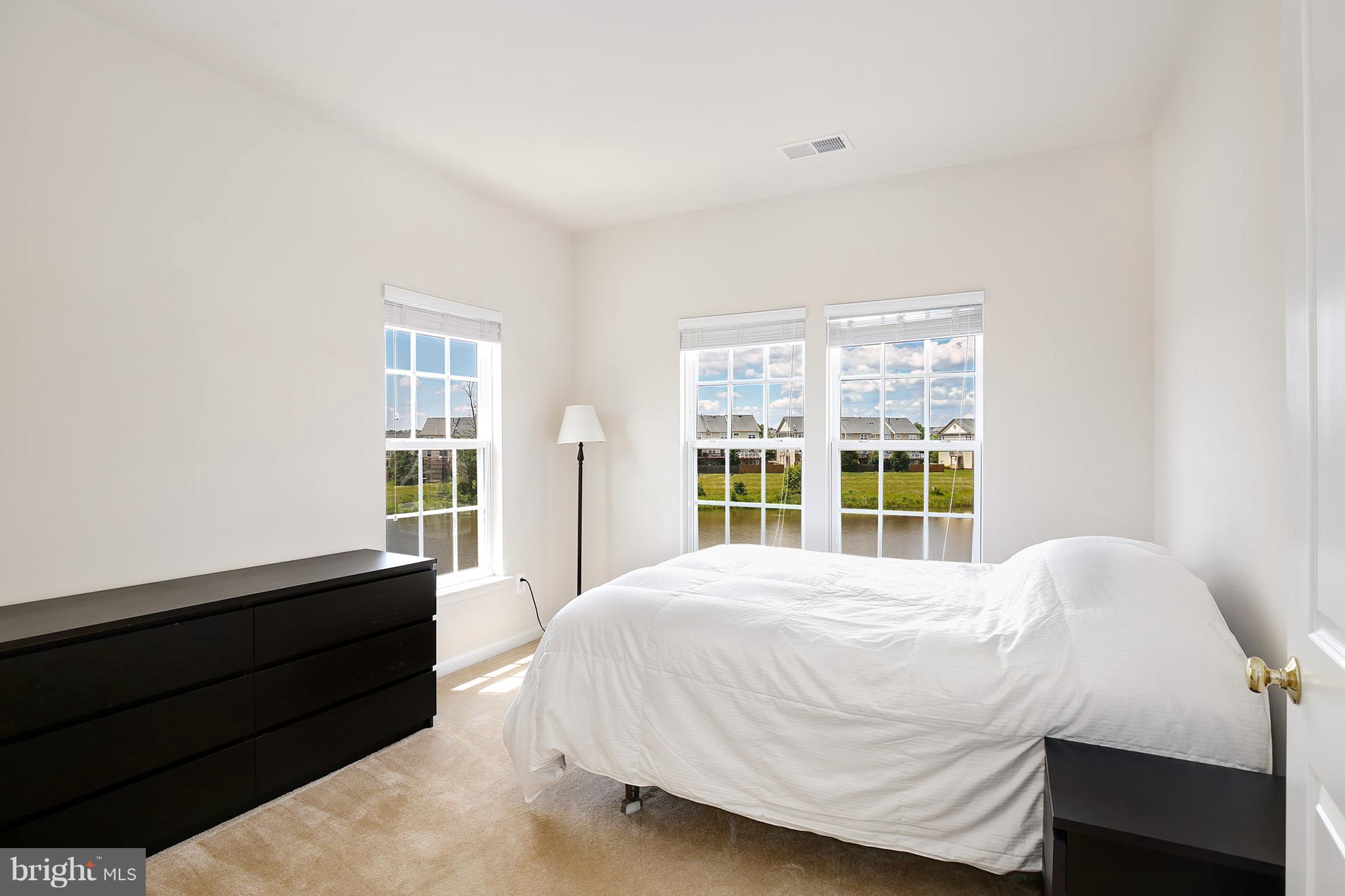 9210 Ribbon Falls Loop Bristow, VA 20136 - Photo 17 of 30 Bedroom