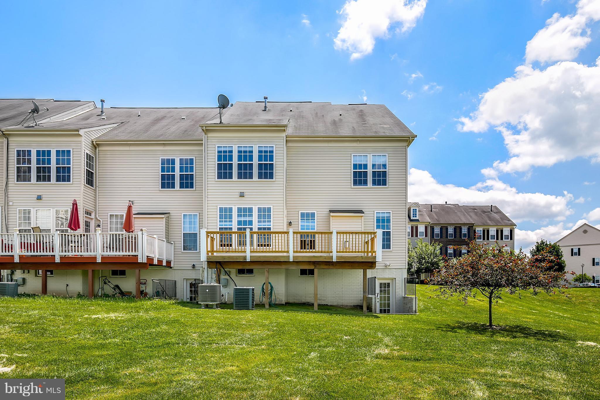 9210 Ribbon Falls Loop Bristow, VA 20136 - Photo 27 of 30 Exterior (Rear)