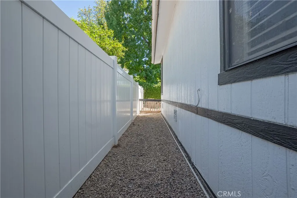 1550 Rimpau, Unit 185 Corona, CA 92881 - Photo 6 of 41 SIDE VIEW