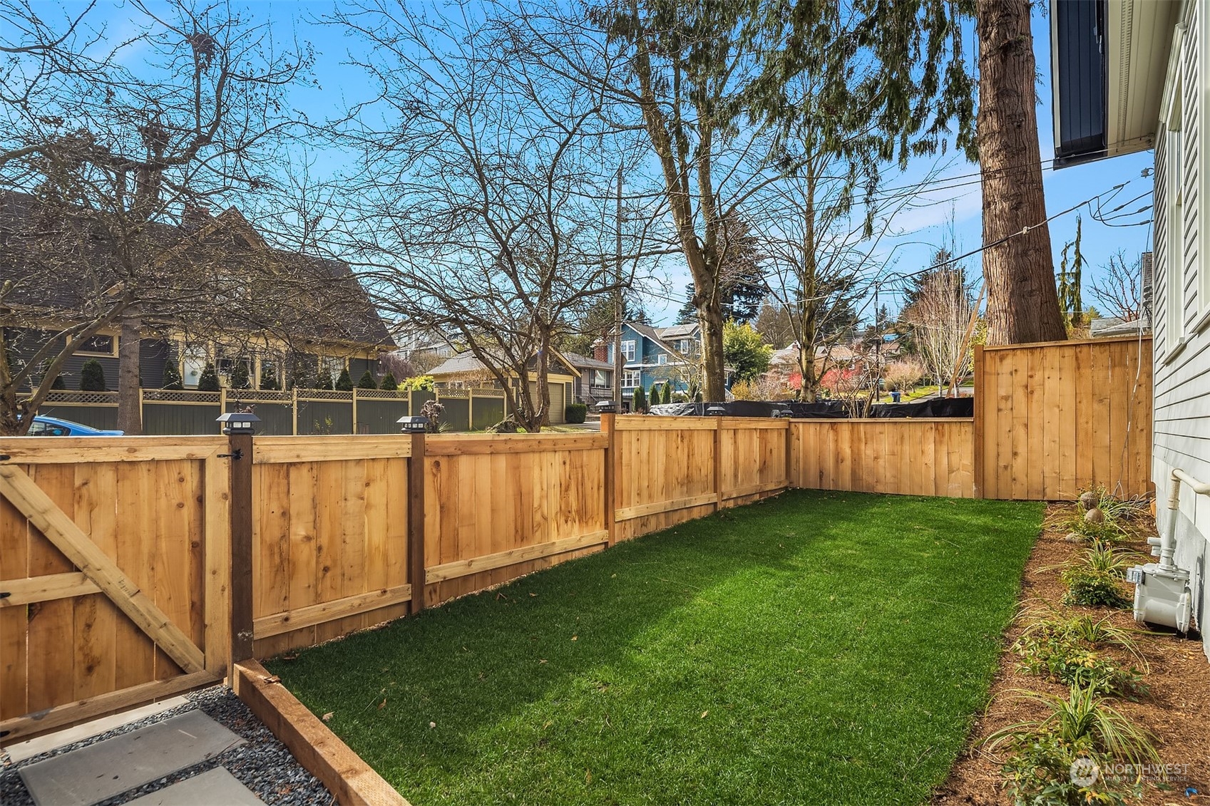766 North 65th Street Seattle, WA 98103 - Photo 32 of 38 Gallery Image 32
