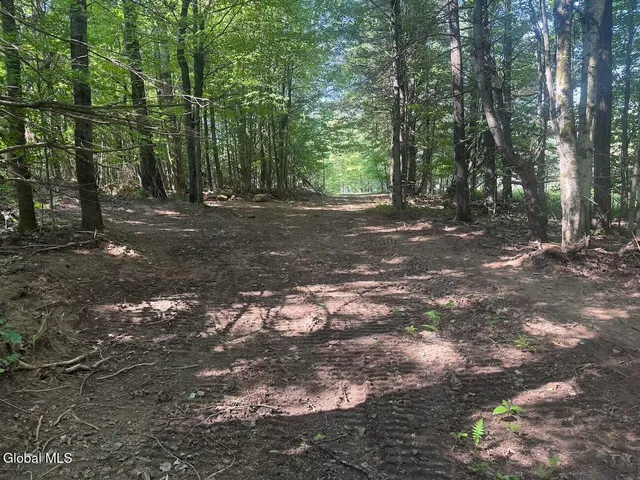 $249,800 | 1976 Ny-29a St-johnstown Ny 12095, Gloversville, NY 12078