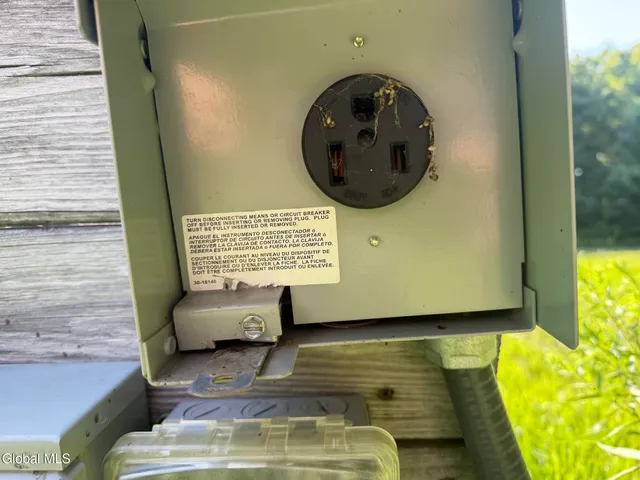 $249,800 | 1976 Ny-29a St-johnstown Ny 12095, Gloversville, NY 12078