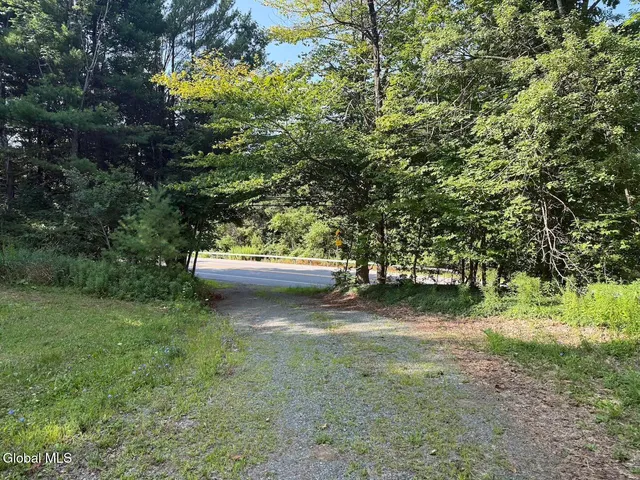 $249,800 | 1976 Ny-29a St-johnstown Ny 12095, Gloversville, NY 12078