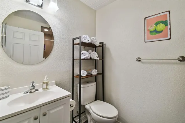 $2,999 | 4324 South Clark Avenue, Tampa, FL 33611