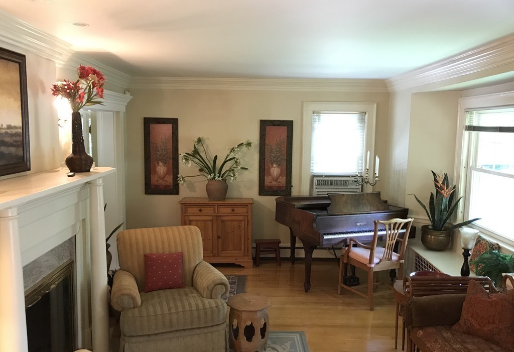 176 Institute Road Worcester, MA 01602 - Photo 5 of 30 Gallery Image 5