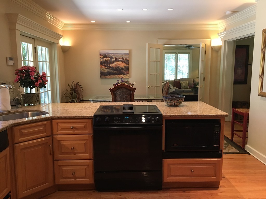 176 Institute Road Worcester, MA 01602 - Photo 8 of 30 Gallery Image 8