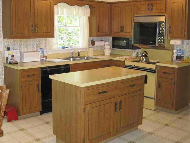 2335 Norton Road Upper St. Clair, PA 15241 - Photo 15 of 25 Kitchen.