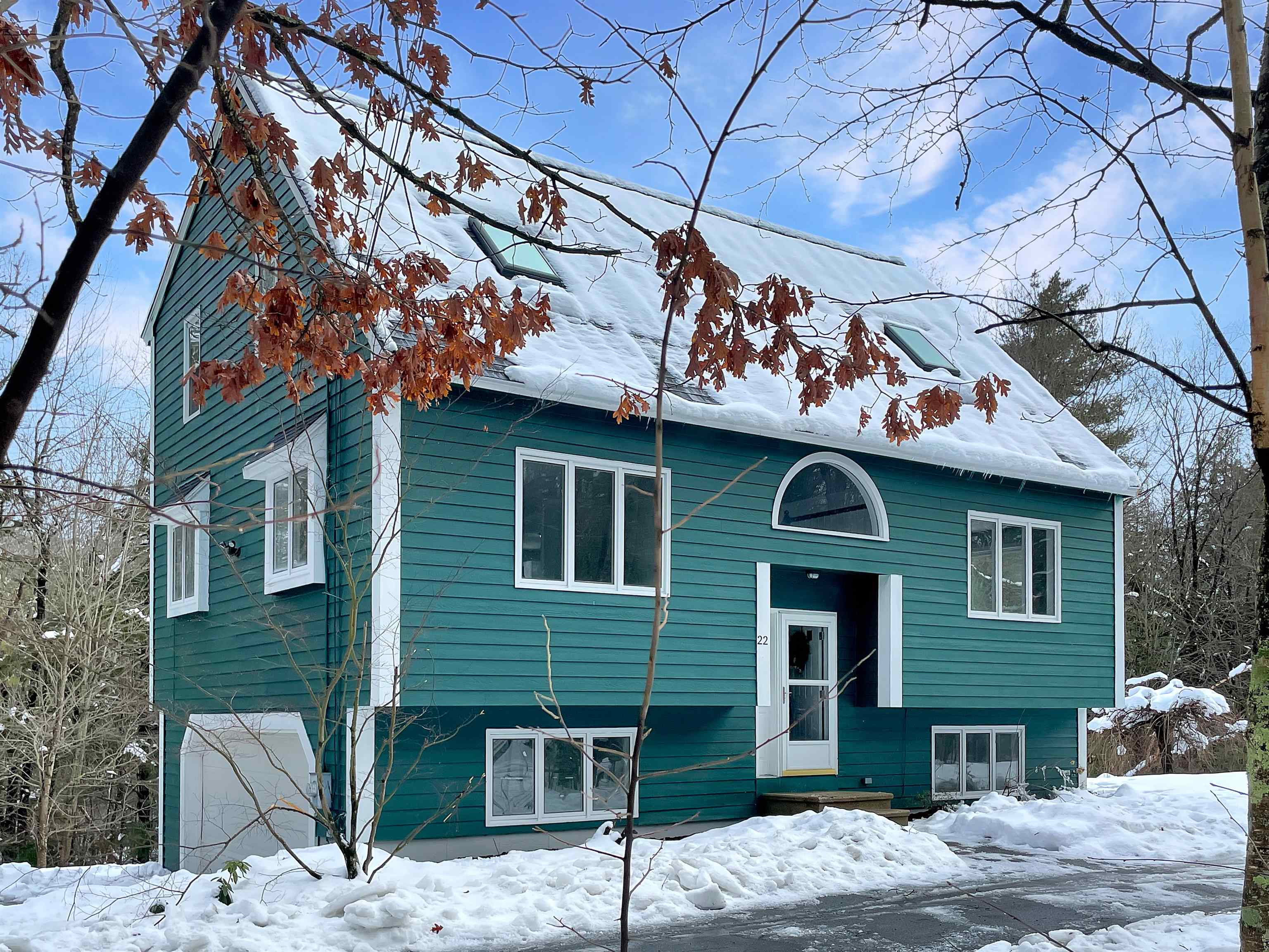 22 Stowell Road Bedford, NH 03110 - Photo 1 of 40 Gallery Image 1