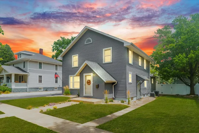 $269,900 | 414 North Church Street, Gibson City, IL 60936