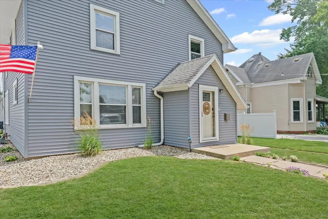 $269,900 | 414 North Church Street, Gibson City, IL 60936