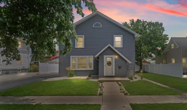 $274,900 | 414 North Church Street, Gibson City, IL 60936