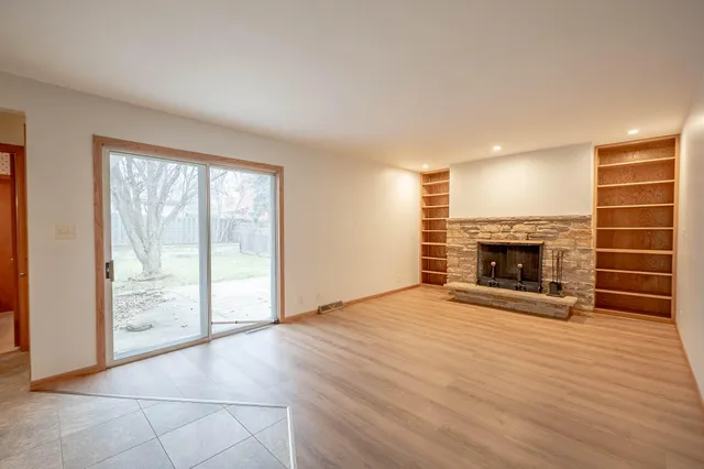 $279,900 | 110 Crab Tree Lane, Racine, WI 53406