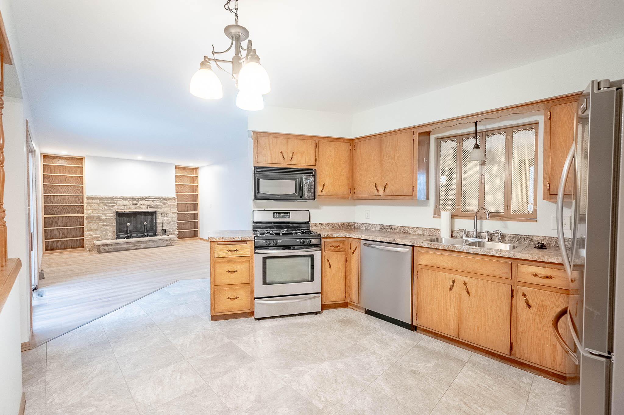 110 Crab Tree Lane Racine, WI 53406 - Photo 7 of 15 Crab Tree - 009 - KEP