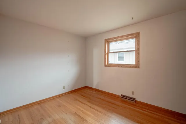 $279,900 | 110 Crab Tree Lane, Racine, WI 53406