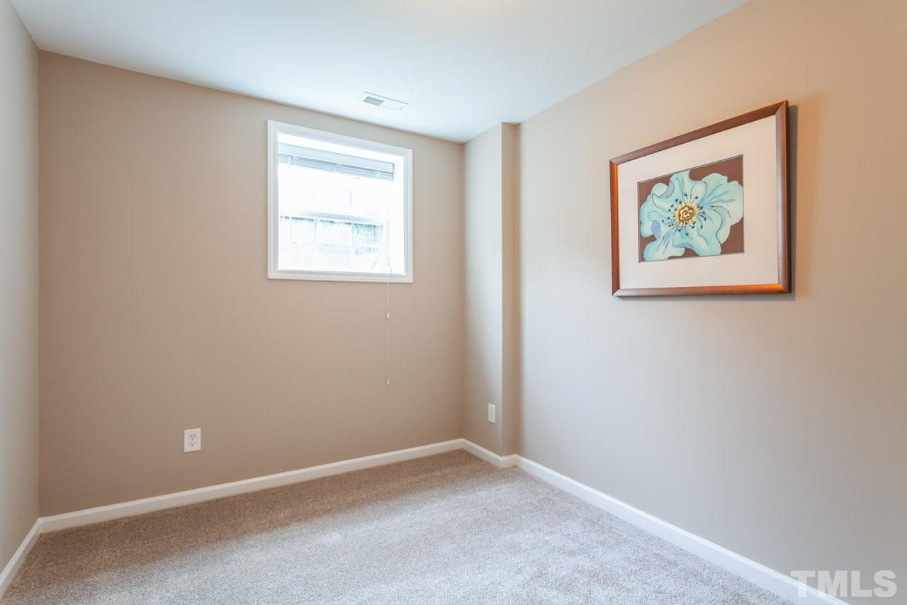 5451 Vista View Court Raleigh, NC 27612 - Photo 14 of 25 Gallery Image 14