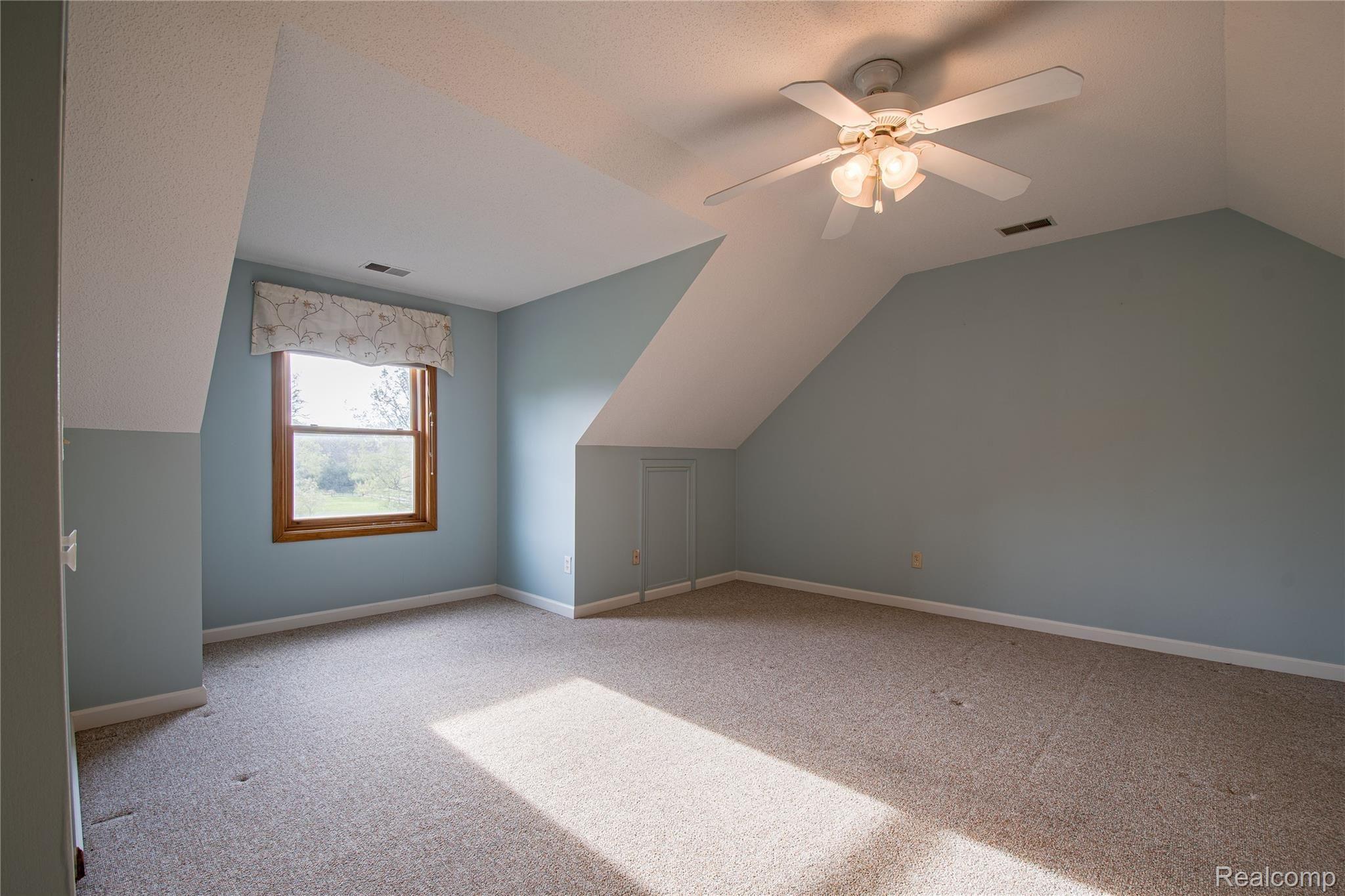 2107 Fisk Road Howell, MI 48843 - Photo 19 of 30 Bedroom