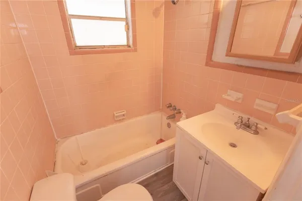 $299,000 | 202 Orangeview Circle, Lakeland, FL 33803