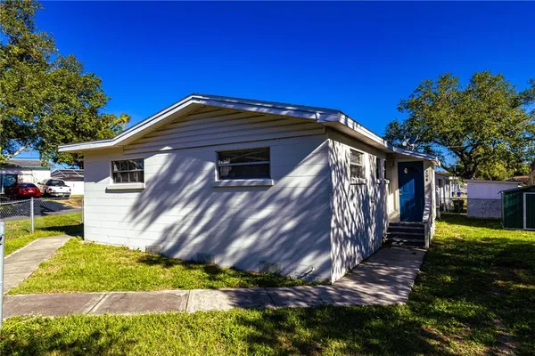 $299,000 | 202 Orangeview Circle, Lakeland, FL 33803