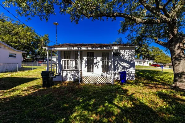 $299,000 | 202 Orangeview Circle, Lakeland, FL 33803