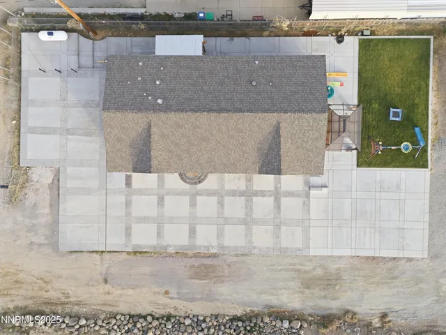 $425,000 | 306 Gerdes Avenue, Sun Valley, NV 89433