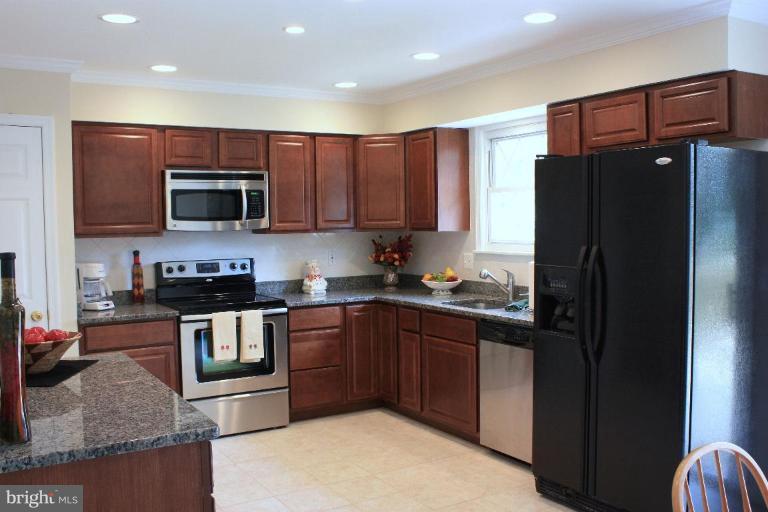 13103 Miles Road Middle River, MD 21220 - Photo 3 of 29 Kitchen