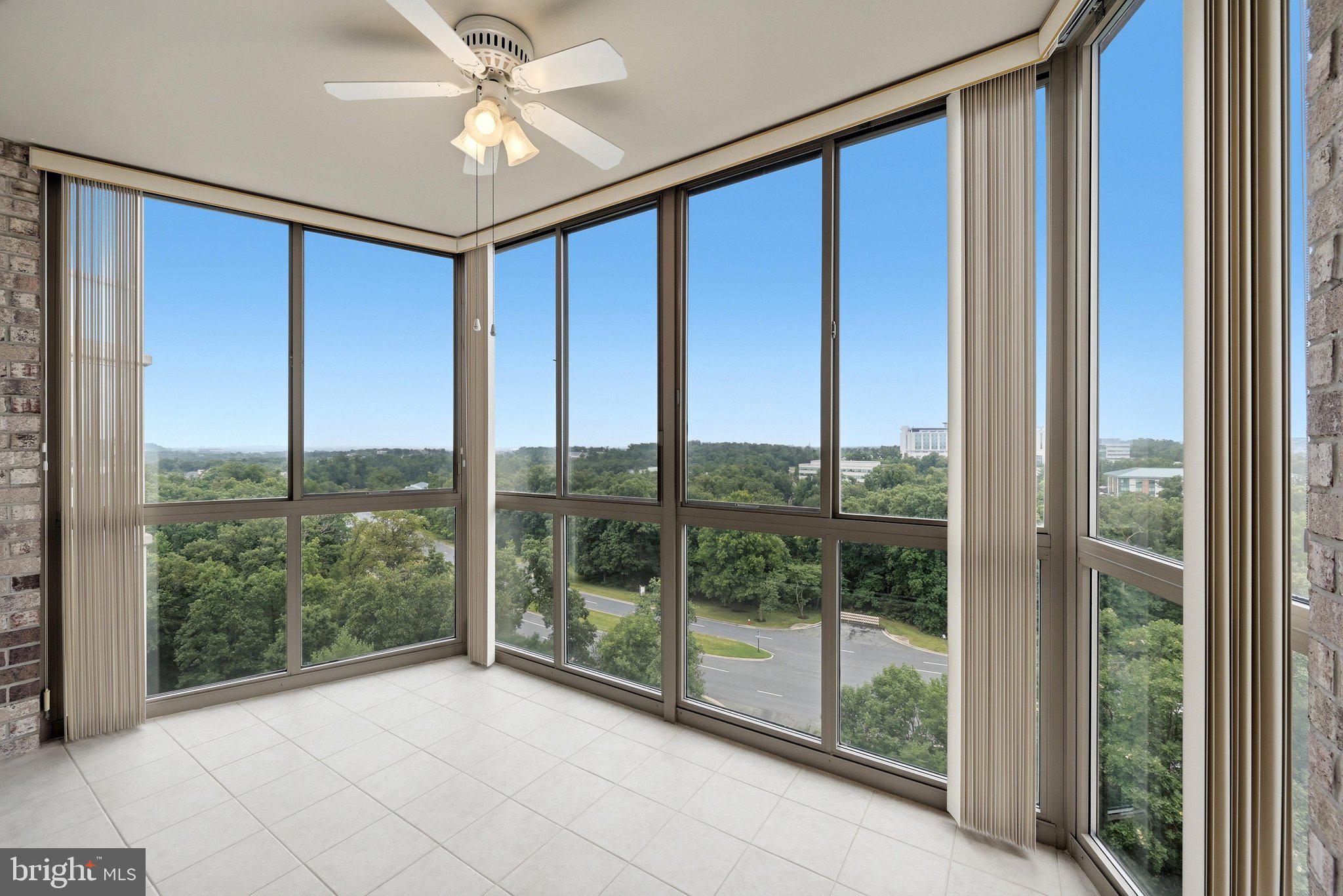 19375 Cypress Ridge Terrace, Unit 922 Leesburg, VA 20176 - Photo 10 of 89 Sun Room