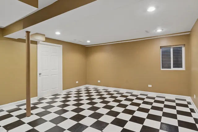 $339,000 | 30W539 Fairway Drive, Naperville, IL 60563