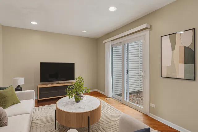 $339,000 | 30W539 Fairway Drive, Naperville, IL 60563