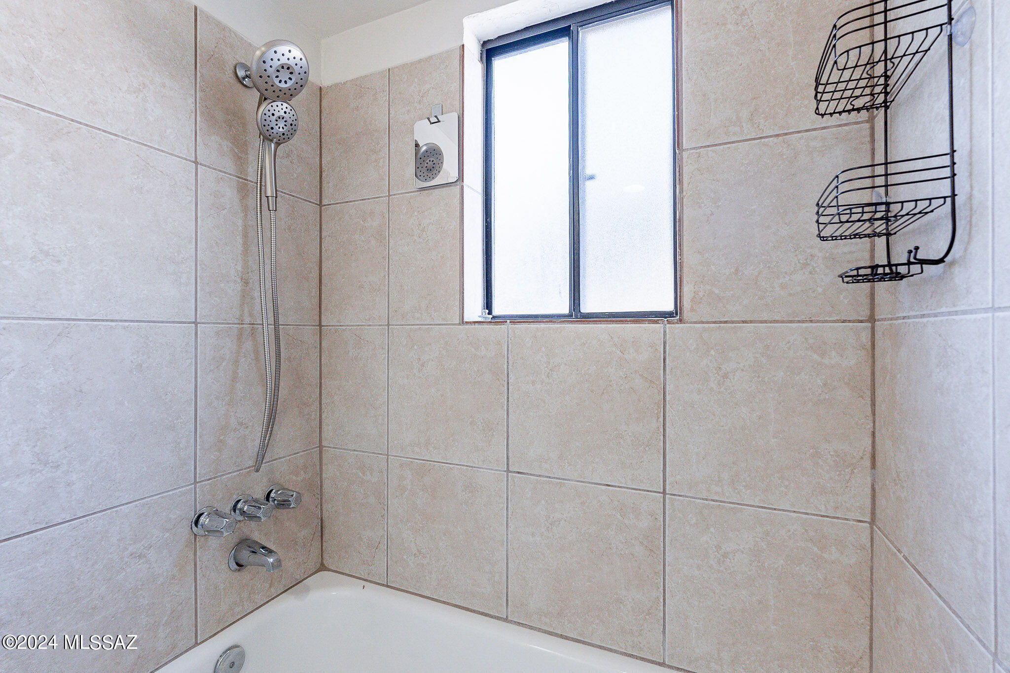 5901 North Oracle Road, Unit 26 Tucson, AZ 85704 - Photo 17 of 19 Gallery Image 17