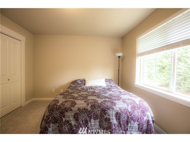 5605 Northeast 5th Circle Renton, WA 98059 - Photo 7 of 13