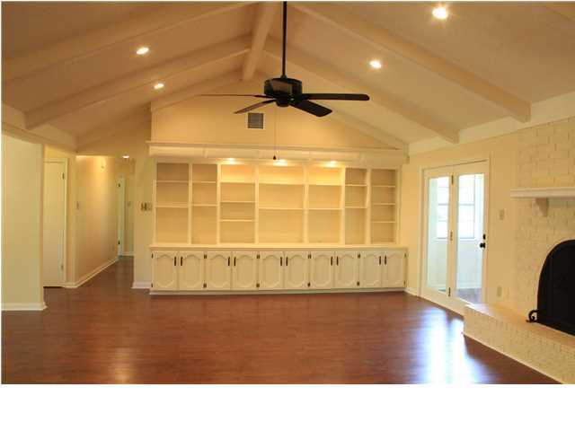 327 East Farrel Road Lafayette, LA 70508 - Photo 9 of 28 Additional Photo
