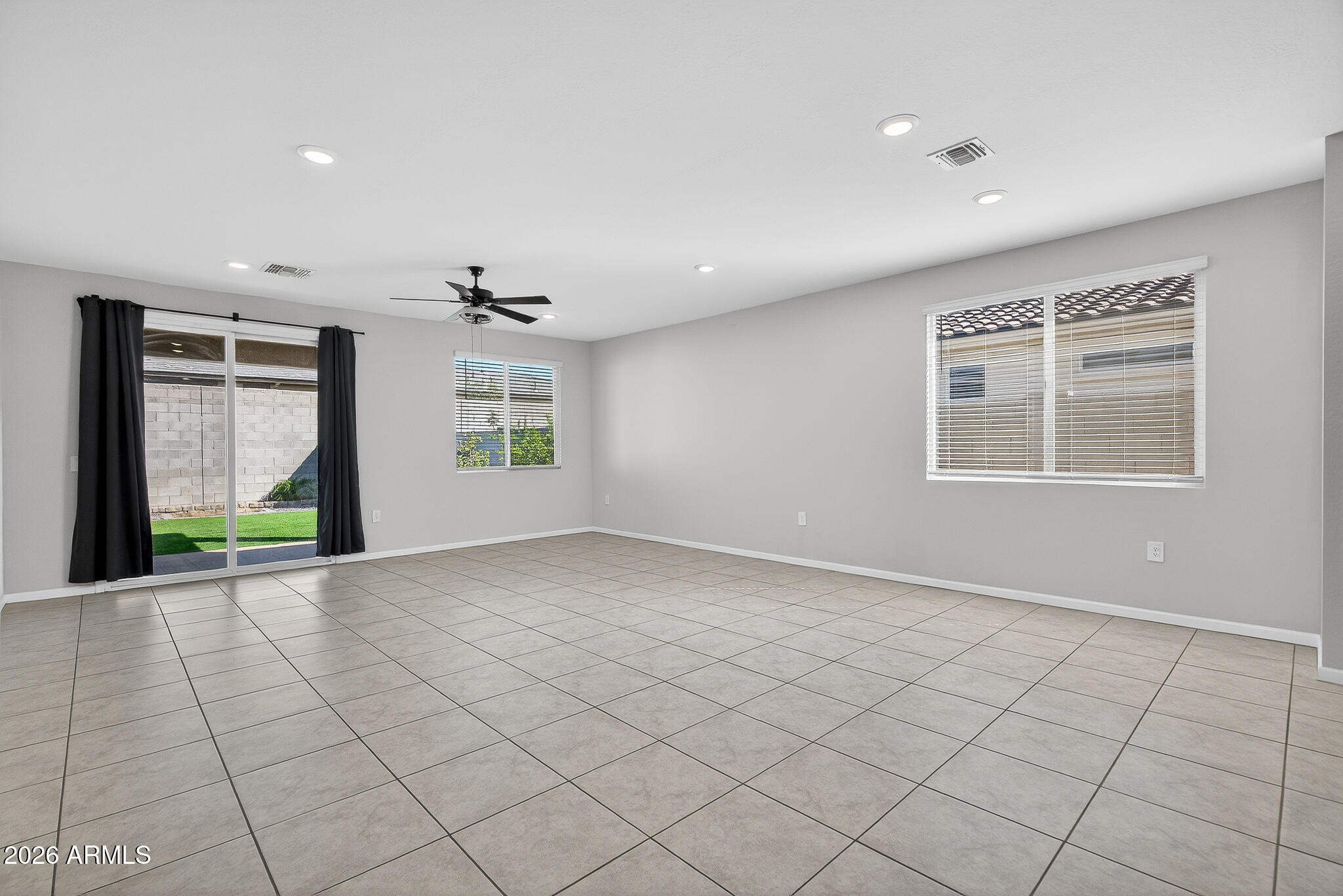 17768 West Raymond Street Goodyear, AZ 85338 - Photo 4 of 38 3) DINING TO GREAT ROOM