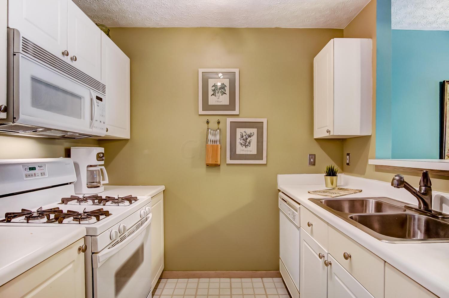 5383 North Hamilton Road, Unit 1E Columbus, OH 43230 - Photo 8 of 47