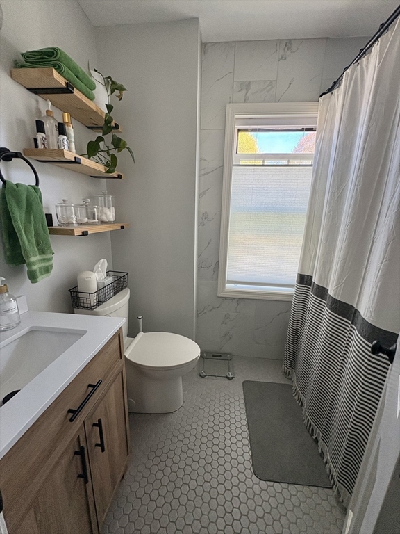 6 Nelson Street, Unit 6 Clinton, MA 01510 - Photo 9 of 24