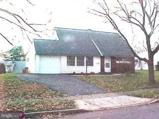 44 Candytuft Road Levittown, PA 19057 - Photo 1 of 6