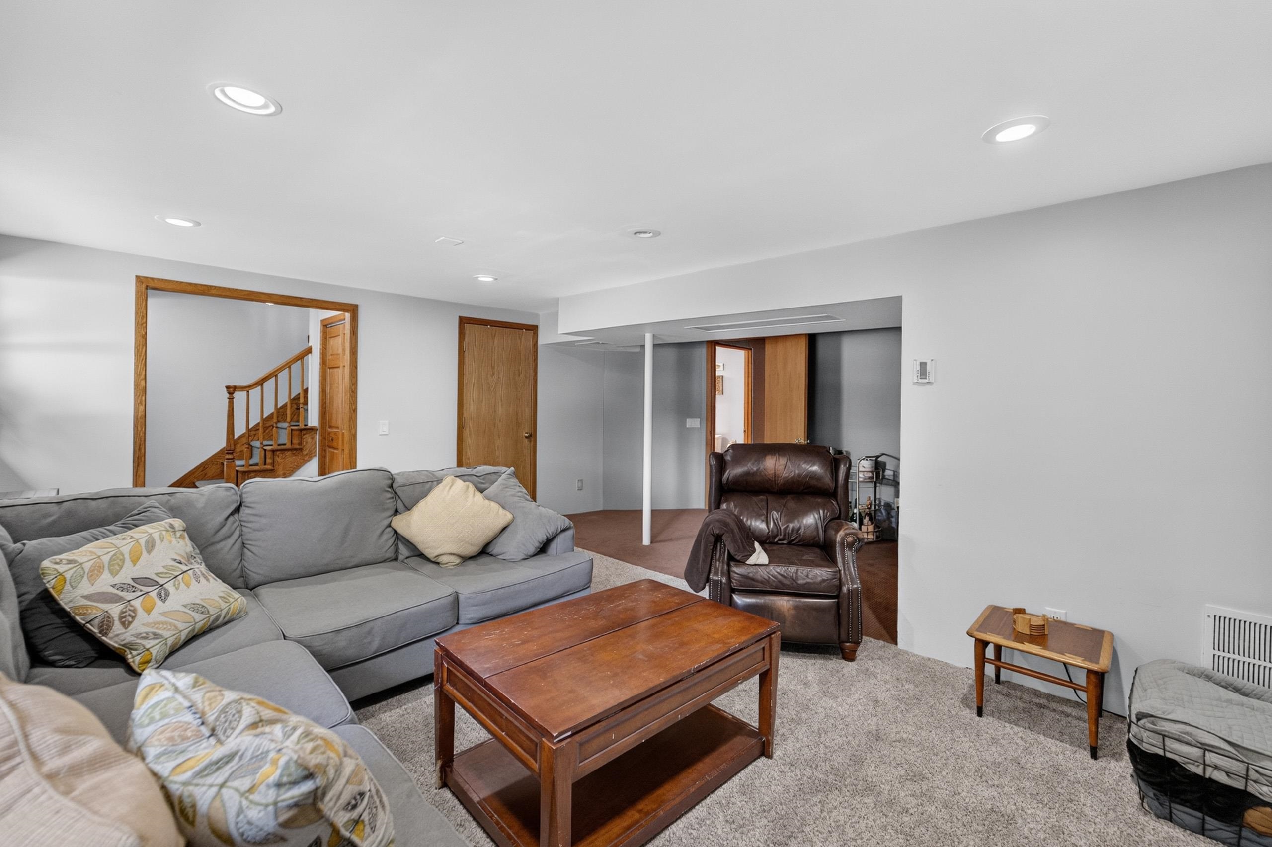 1221 Debra Lane Madison, WI 53704 - Photo 23 of 31
