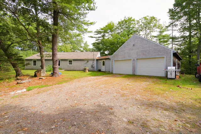 $349,900 | 56 Gross Neck Road, Waldoboro, ME 04572