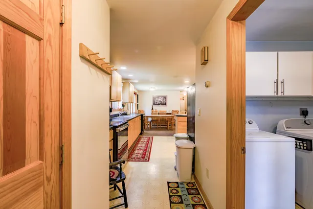 $349,900 | 56 Gross Neck Road, Waldoboro, ME 04572