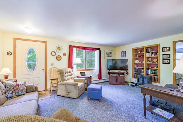 $349,900 | 56 Gross Neck Road, Waldoboro, ME 04572