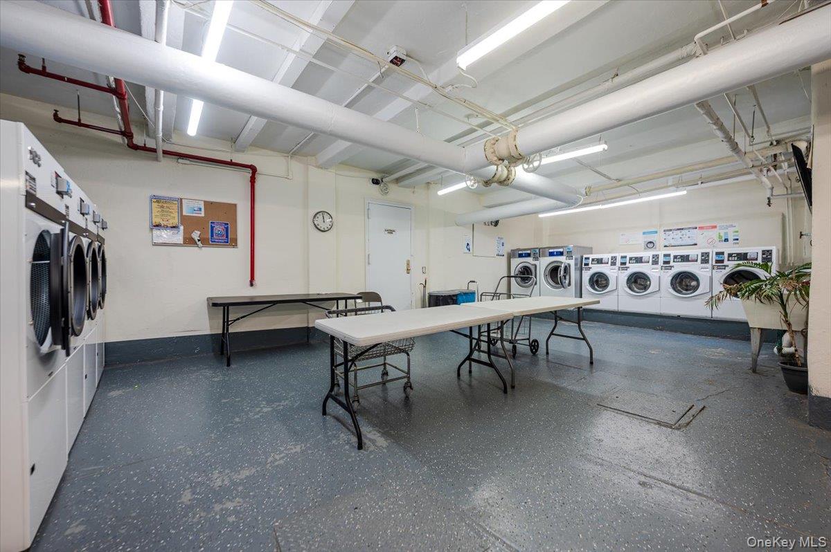 83-00 Talbot Street, Unit 2B Queens, NY 11415 - Photo 15 of 16 a view of a room with gym equipment