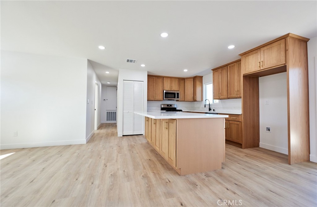 3371 Amhurst Drive Riverside, CA 92503 - Photo 2 of 19