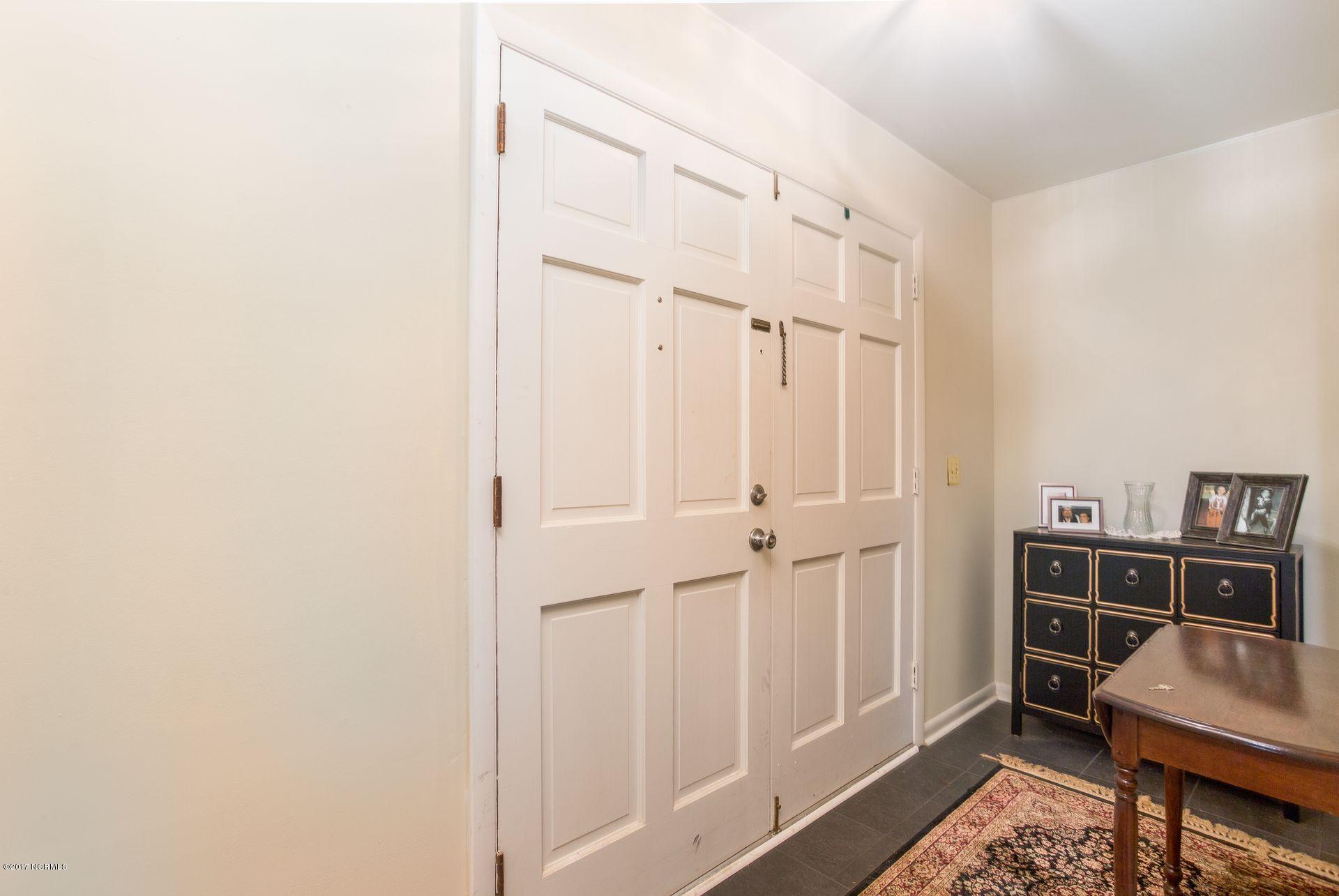 415 Kelly Road Wilmington, NC 28409 - Photo 5 of 21 3