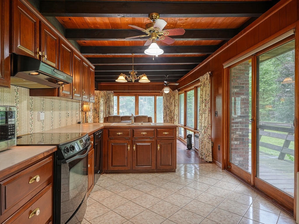 47 Mechanic Street Upton, MA 01568 - Photo 14 of 28 Gallery Image 14