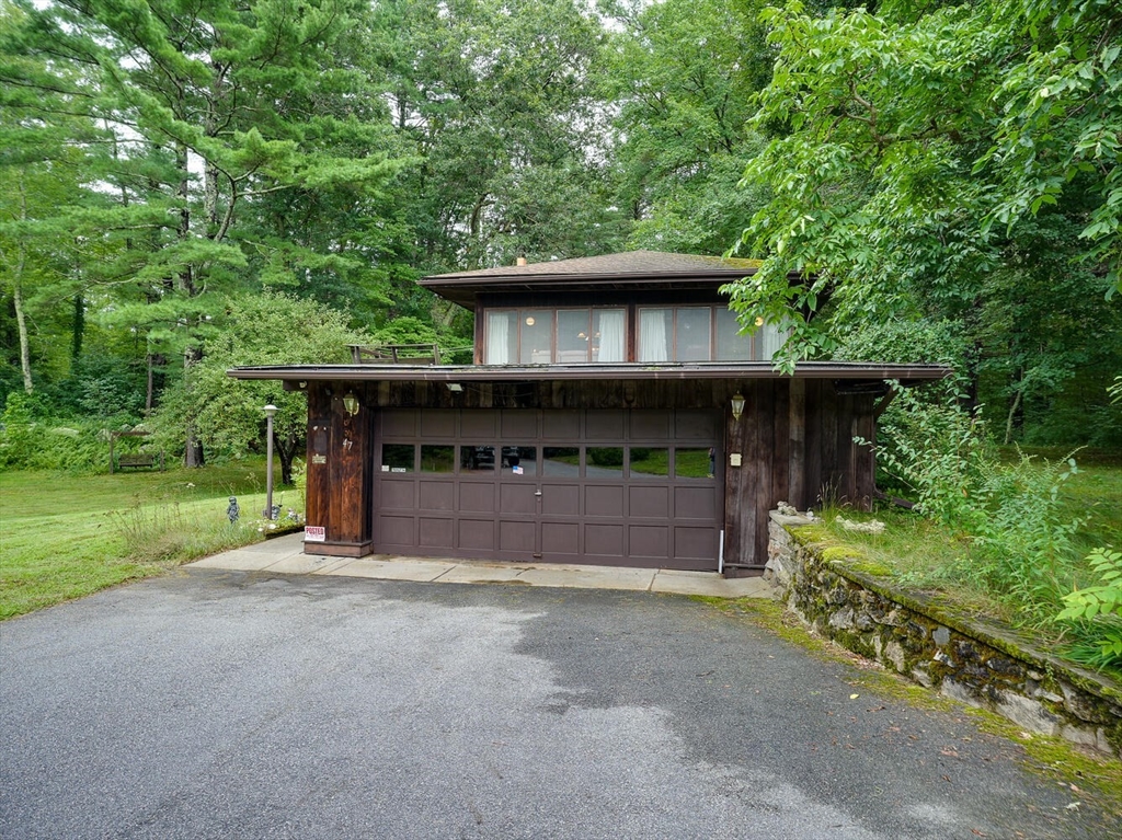 47 Mechanic Street Upton, MA 01568 - Photo 5 of 28 Gallery Image 5