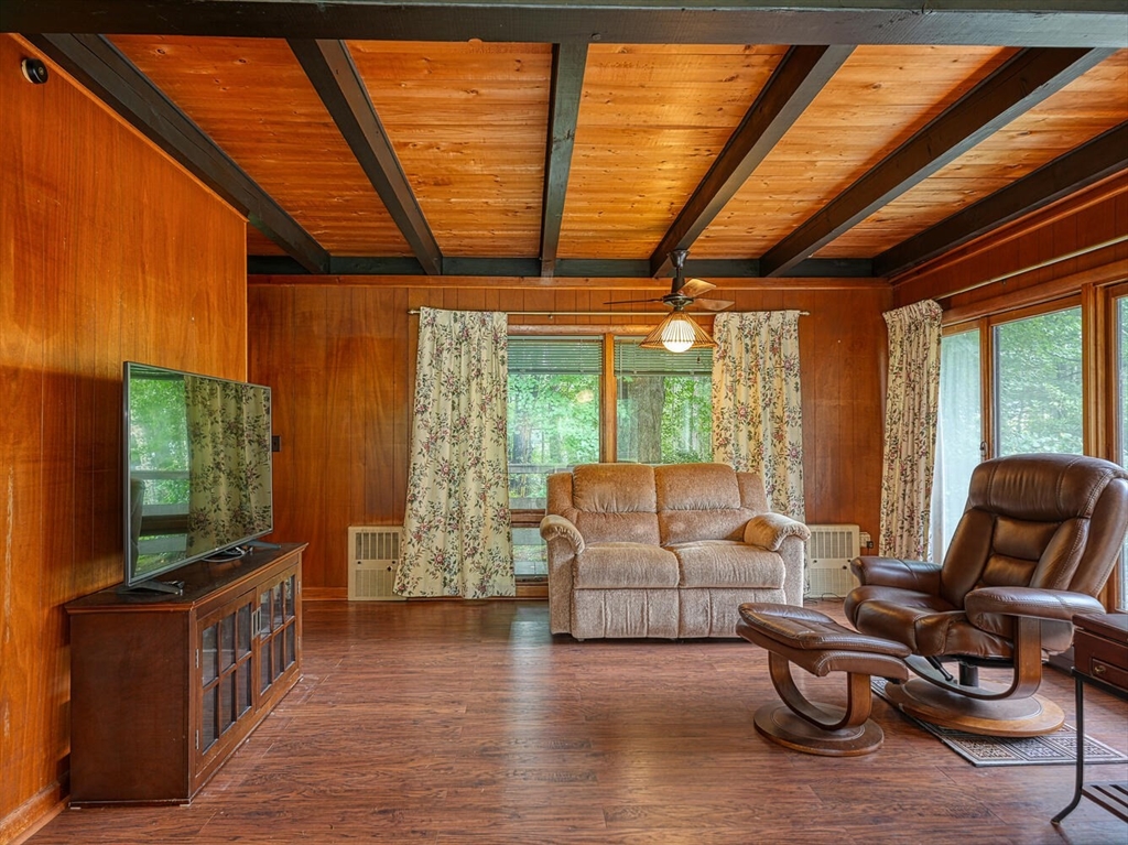 47 Mechanic Street Upton, MA 01568 - Photo 8 of 28 Gallery Image 8
