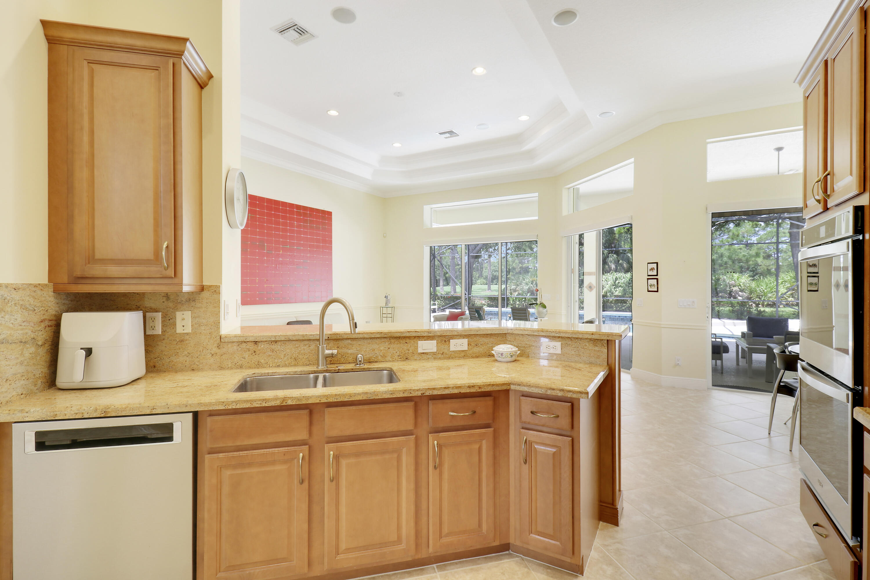 8613 Tompson Point Road Port St. Lucie, FL 34986 - Photo 21 of 78 Kitchen