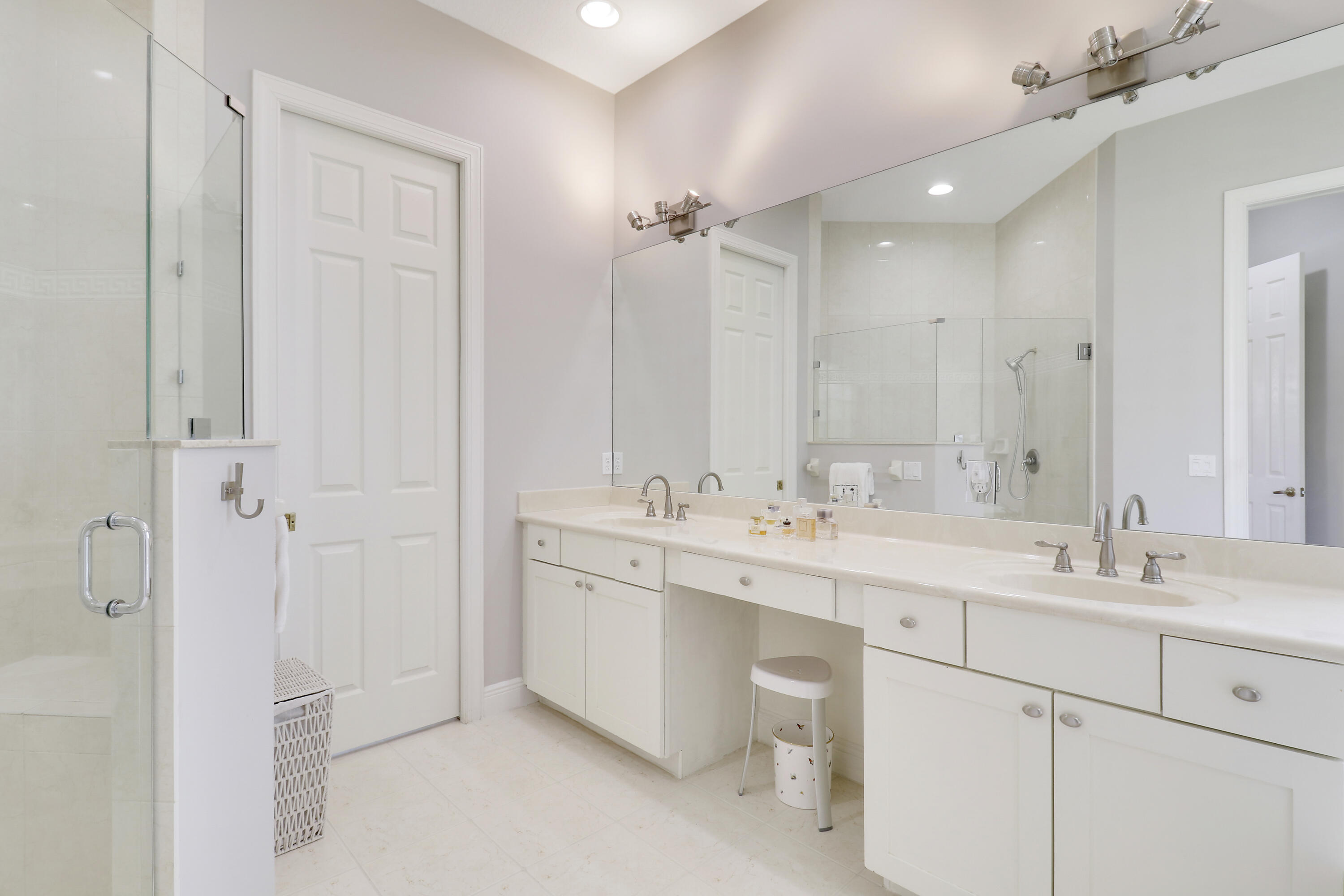 8613 Tompson Point Road Port St. Lucie, FL 34986 - Photo 31 of 78 Master Bathroom